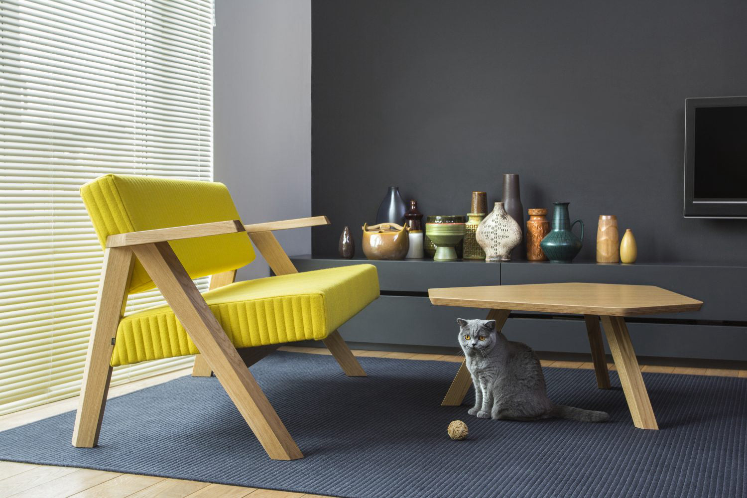Clapp Sofa