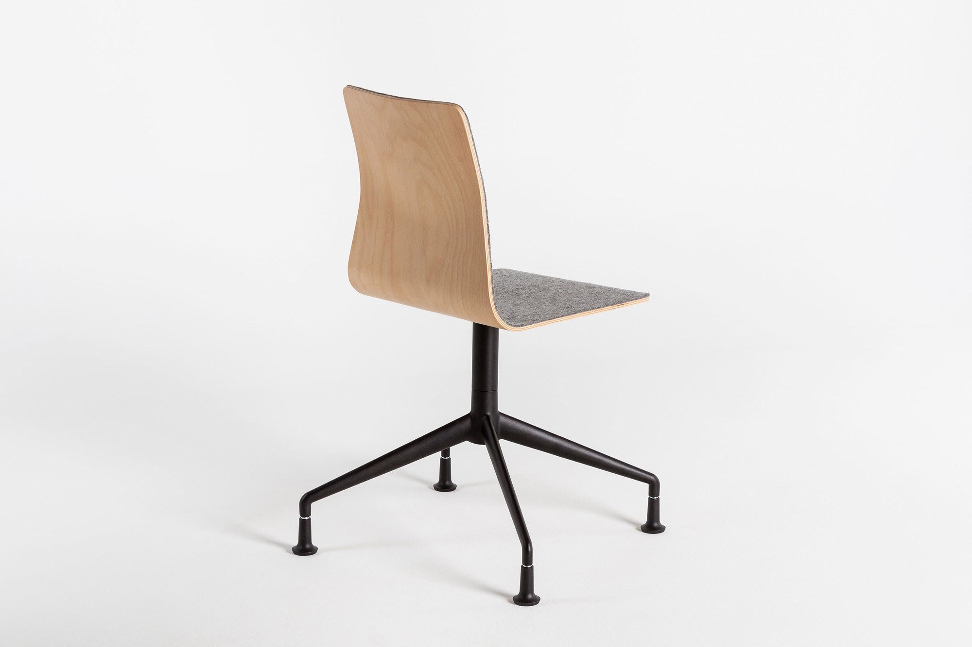 Linar Plus Upholstered Chair, Cross Base
