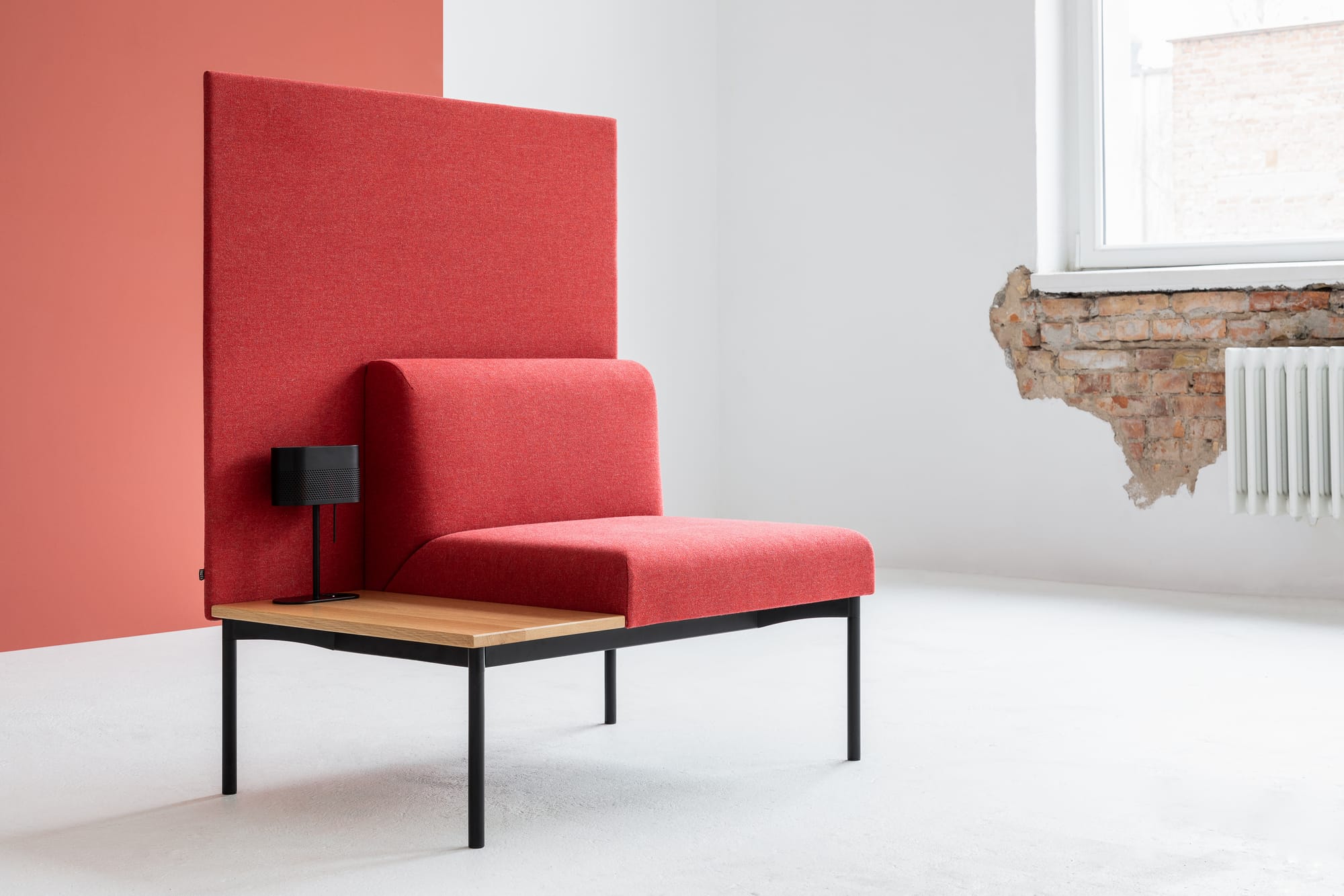 Sona 1,5 Seater with Table Right