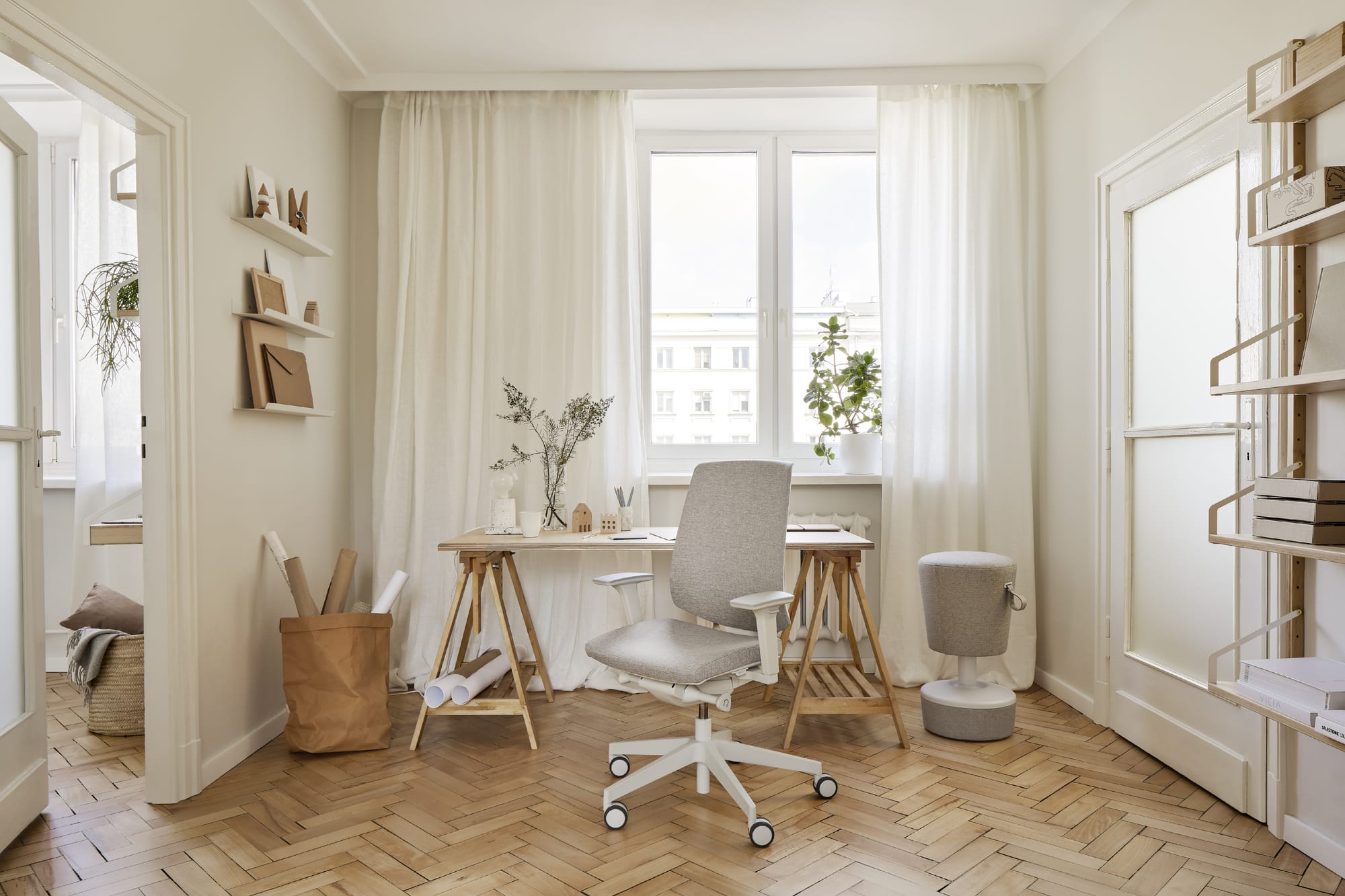LightUp - Mesh Backrest Chair - Model 250 Light Grey
